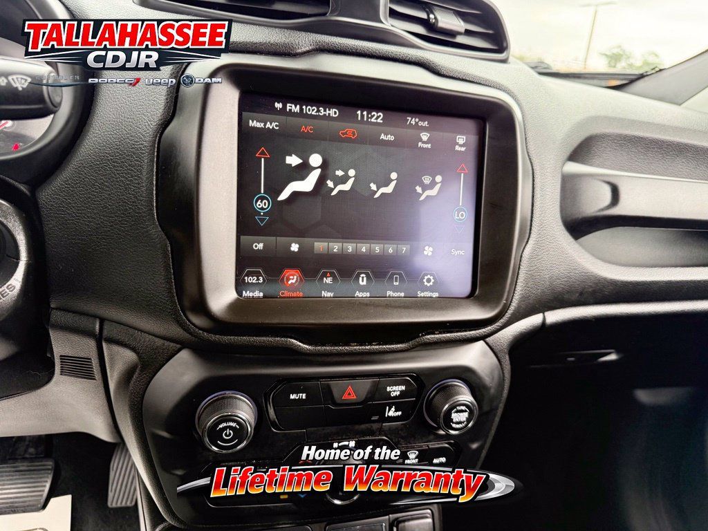 Used 2023 Jeep Renegade Latitude AWD/4WD image 30