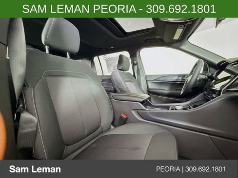 New 2025 Jeep Grand Cherokee L Laredo w/ Luxury Tech Group I image 29