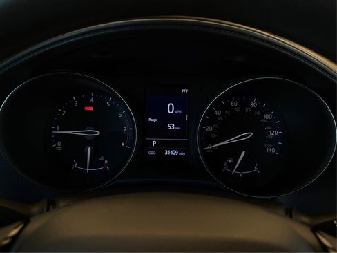 Used 2019 Toyota C-HR Limited image 18