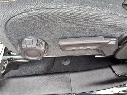 Used 2024 Jeep Wrangler Sahara w/ Technology Group image 13