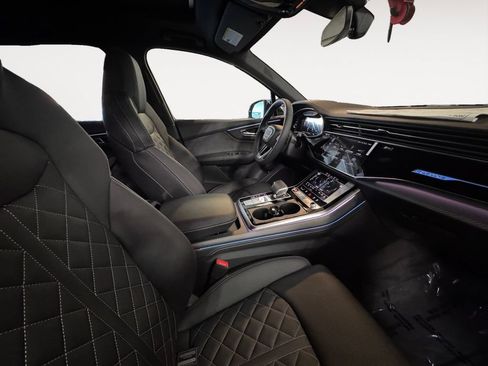 New 2026 Audi SQ7 Premium Plus AWD/4WD image 9