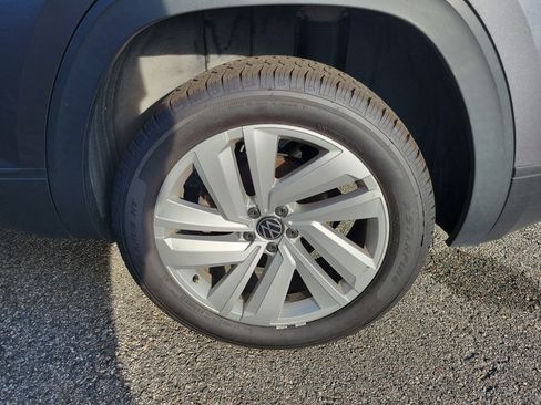 Used 2021 Volkswagen Atlas Cross Sport SE w/ Panoramic Sunroof Package image 21