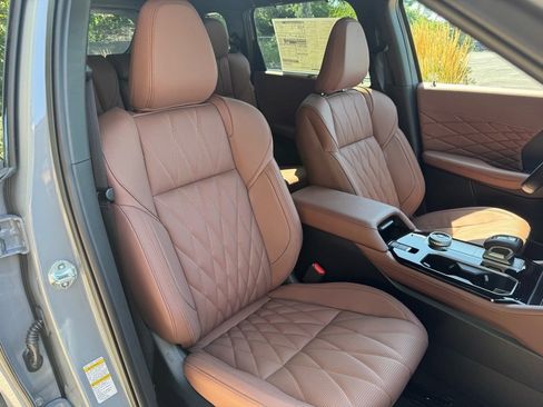 New 2025 Mitsubishi Outlander SEL image 13