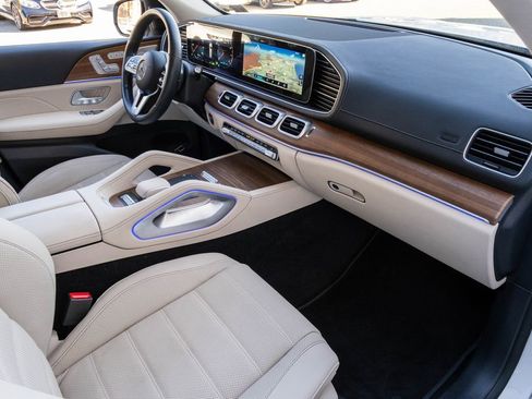 Used 2023 Mercedes-Benz GLS 450 4MATIC image 31