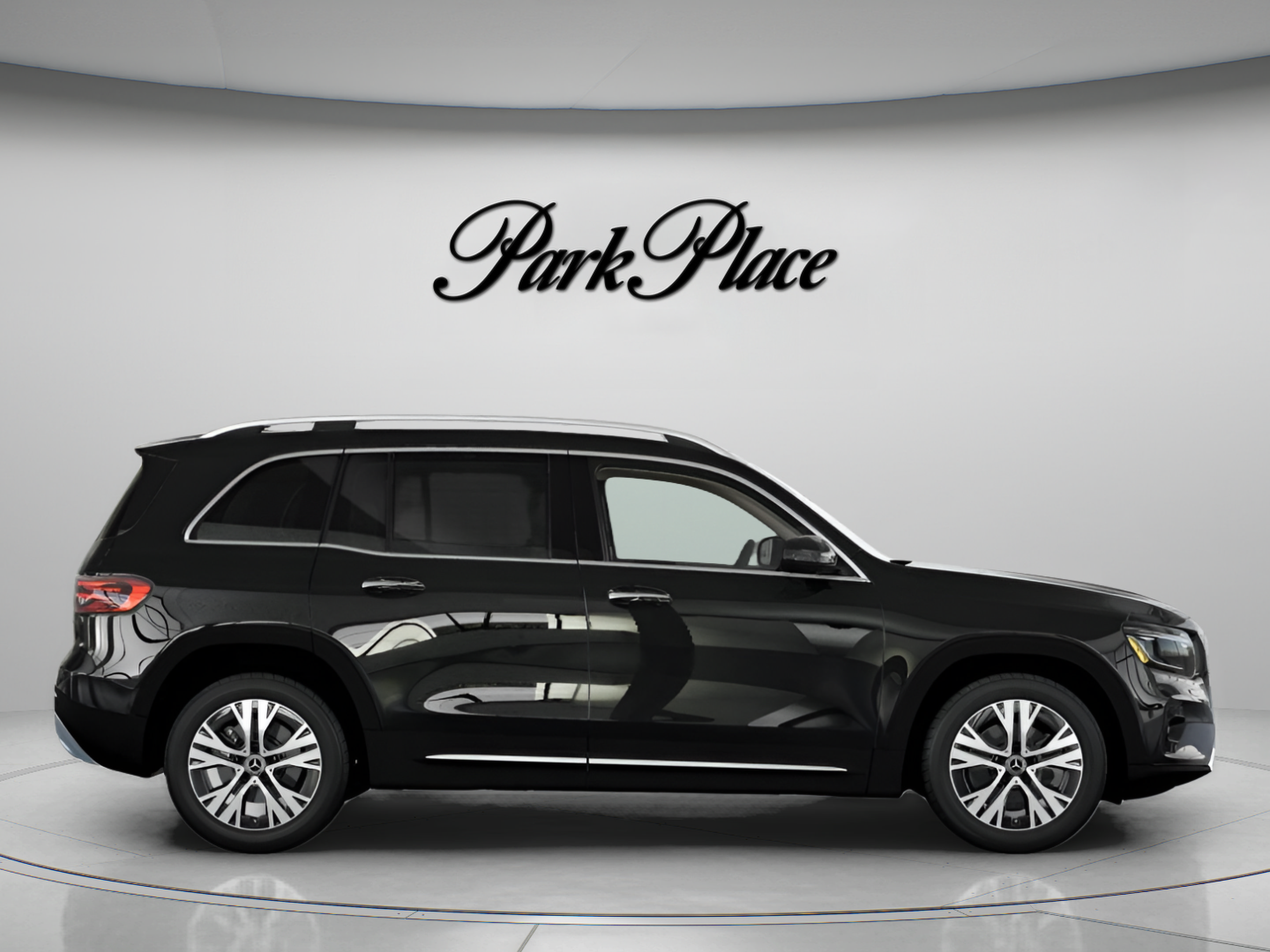 Used 2026 Mercedes-Benz GLB 250 image 24
