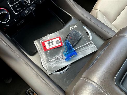 Used 2024 Chevrolet Tahoe LT image 32