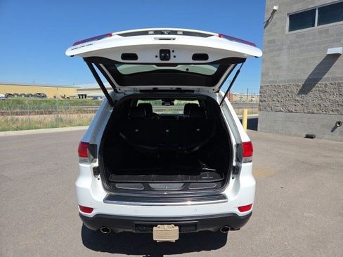 Used 2015 Jeep Grand Cherokee Limited w/ Trailer Tow Group IV AWD/4WD image 17