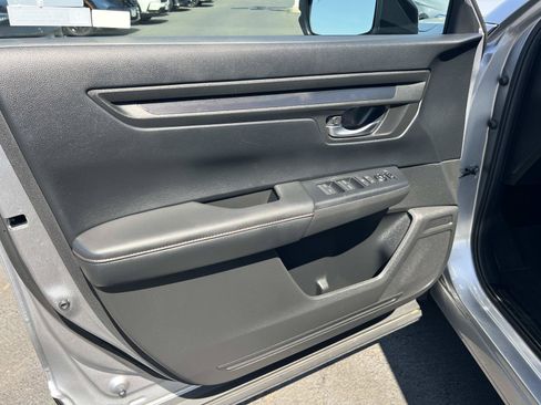 Used 2024 Honda CR-V Sport image 6