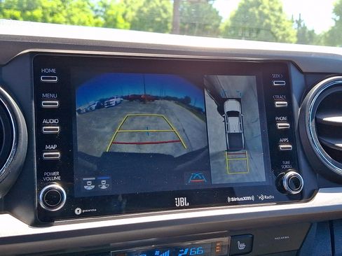 Used 2020 Toyota Tacoma Limited AWD/4WD image 25