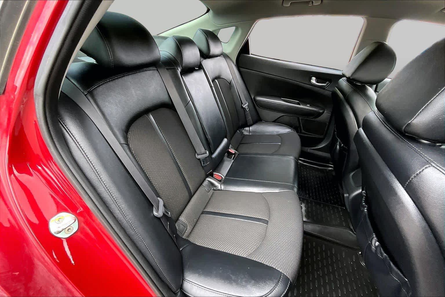 Used 2018 Kia Optima S FWD image 19