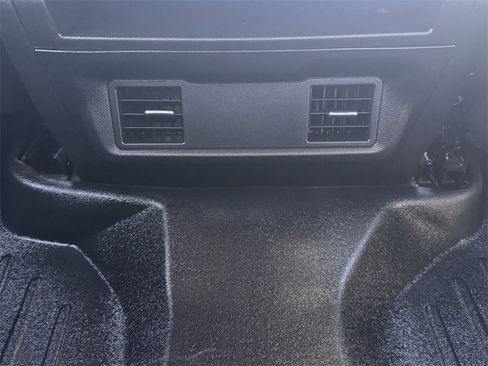 Used 2023 Chevrolet Silverado 1500 Custom image 25