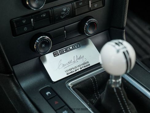 Used 2010 Ford Mustang Shelby GT500 RWD image 60