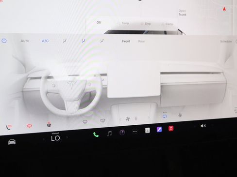 Used 2024 Tesla Model Y Long Range image 30