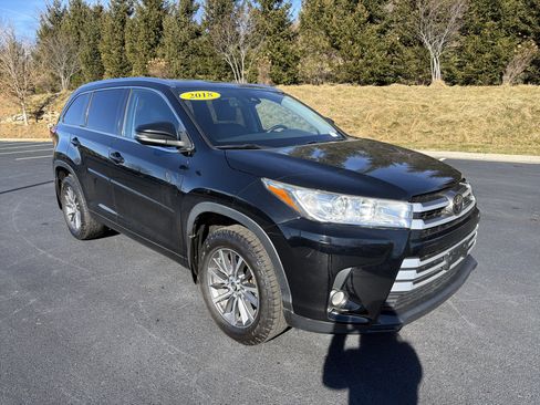 Used 2018 Toyota Highlander XLE w/ Protection Package #3 image 3