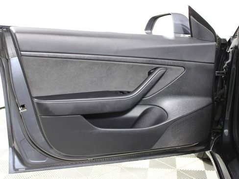 Used 2020 Tesla Model 3 Standard Range Plus image 26