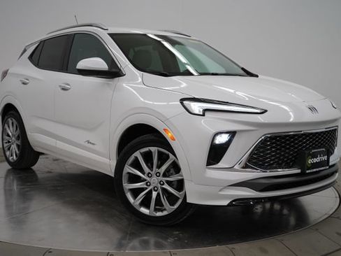 Used 2024 Buick Encore GX Avenir w/ Avenir Convenience Package AWD/4WD image 3