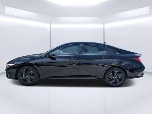 Used 2026 Hyundai Elantra SEL Sport Premium FWD image 6