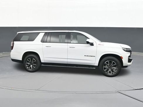 Used 2022 Chevrolet Suburban Z71 image 18