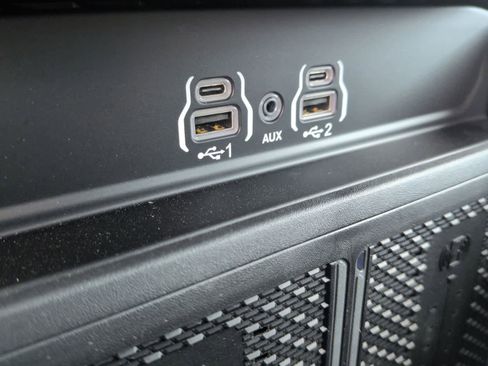 New 2026 RAM 2500 Laramie w/ Night Edition image 31