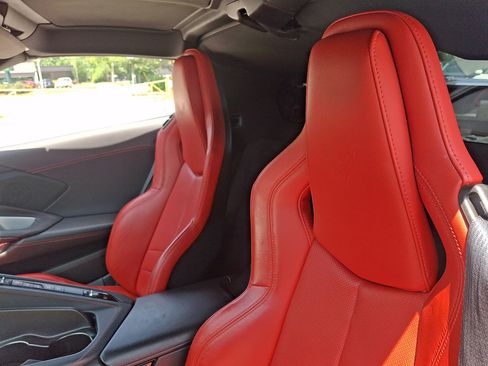 Used 2022 Chevrolet Corvette Stingray Coupe w/ Z51 Performance Package RWD image 20