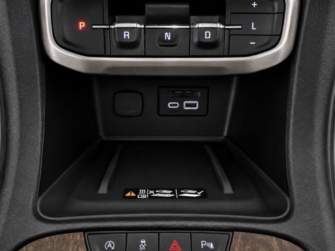 Used 2020 GMC Acadia Denali AWD/4WD image 30