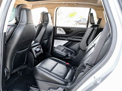 Used 2022 Lincoln Aviator Reserve w/ Equipment Group 201A image 34