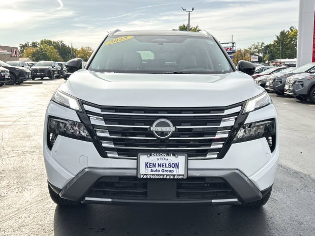 Used 2025 Nissan Rogue SL w/ Tech Package AWD/4WD image 14