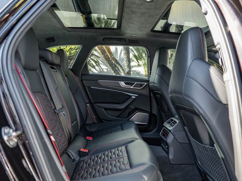 Used 2023 Audi RS 6 w/ Carbon Optic Package image 34