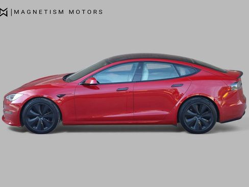 Used 2021 Tesla Model S Plaid image 3