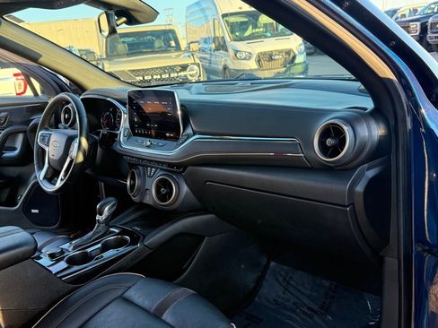 Used 2023 Chevrolet Blazer Premier image 16