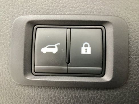 Used 2024 Mitsubishi Eclipse Cross SE image 10