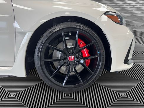 Used 2025 Honda Civic Type R image 10