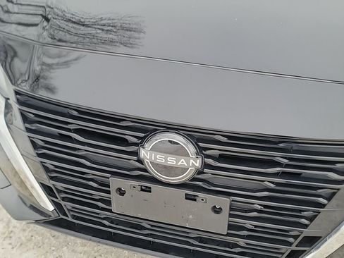 Used 2024 Nissan Altima 2.5 SV image 24