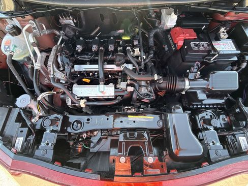 Used 2025 Nissan Versa SV FWD image 17
