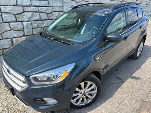 Used 2019 Ford Escape SEL FWD image 1