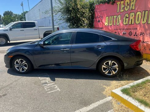 Used 2016 Honda Civic LX image 7