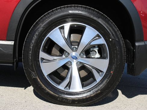 Certified 2025 Subaru Ascent Premium image 31