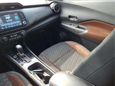 Used 2024 Nissan Kicks SR FWD image 13