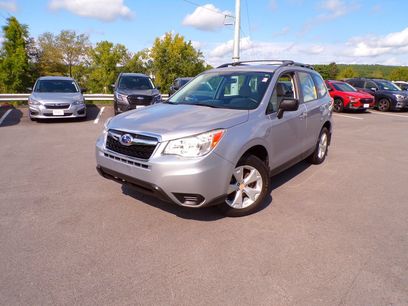 Used 2016 Subaru Forester 2.5i w/ Alloy Wheel Package