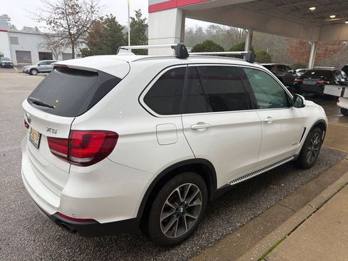 Used 2015 BMW X5 xDrive35d image 3