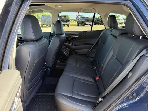 Used 2025 Subaru Outback Touring XT AWD/4WD image 15