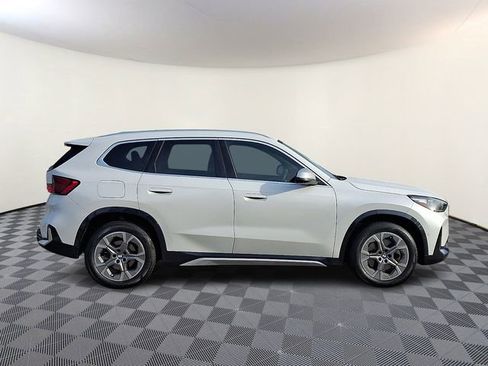 Used 2024 BMW X1 xDrive28i w/ Technology Package image 9
