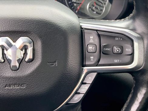 Used 2019 RAM 1500 Laramie AWD/4WD image 25