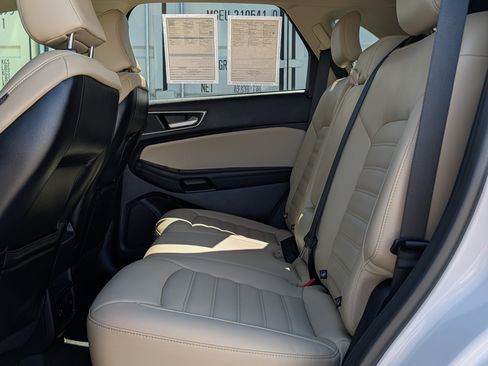 Certified 2021 Ford Edge SEL w/ Convenience Package FWD image 16