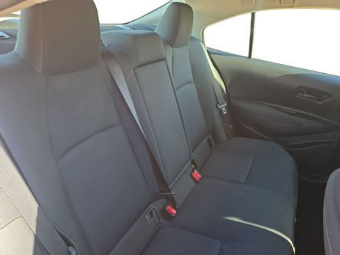 Used 2025 Toyota Corolla LE w/ LE Premium Package FWD image 18