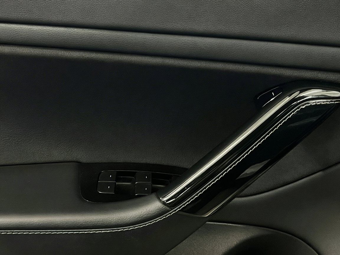 Used 2018 Tesla Model 3 RWD image 14