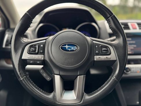 Used 2017 Subaru Outback 2.5i Limited AWD/4WD image 17