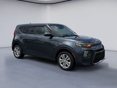 Used 2022 Kia Soul LX FWD image 7