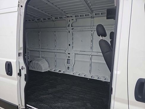 Used 2023 RAM ProMaster 2500 image 14