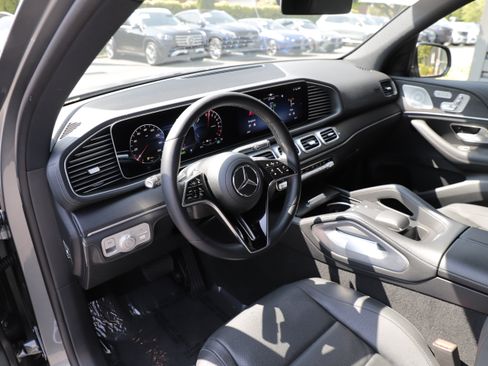 Used 2025 Mercedes-Benz GLE 450e 4MATIC image 16